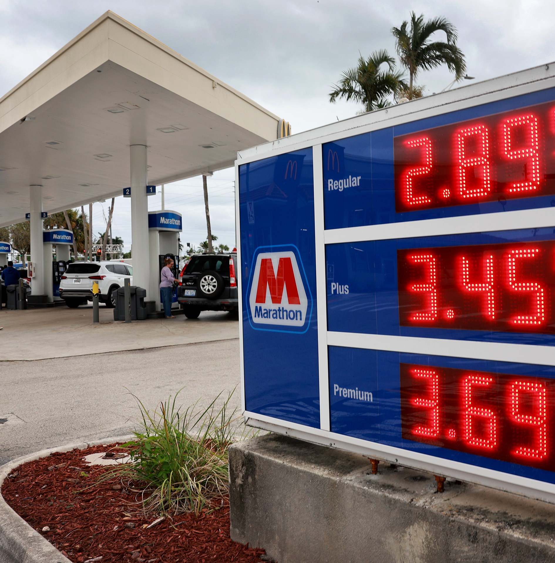 The misleading, wasteful way we measure gas mileage, explained